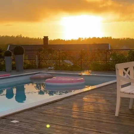 Amazing In With Private Swimming Pool, Be Inside Or Outside *