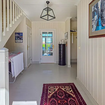 Amazing In With Private Swimming Pool, Be Inside Or Outside